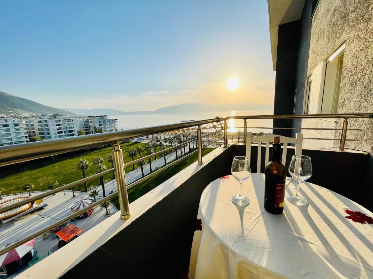 Jico Travel - Erjon Apartments Vlorë Eksteriør billede
