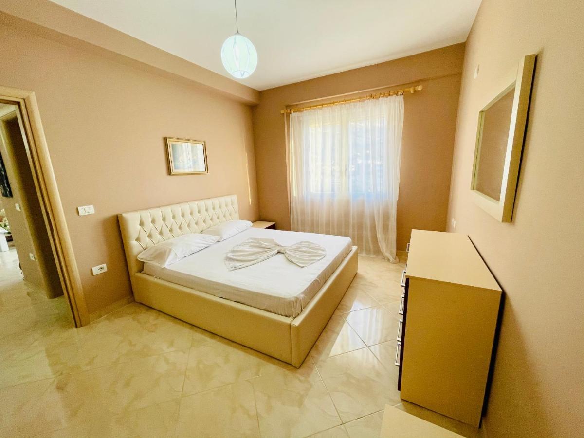 Jico Travel - Erjon Apartments Vlorë Eksteriør billede