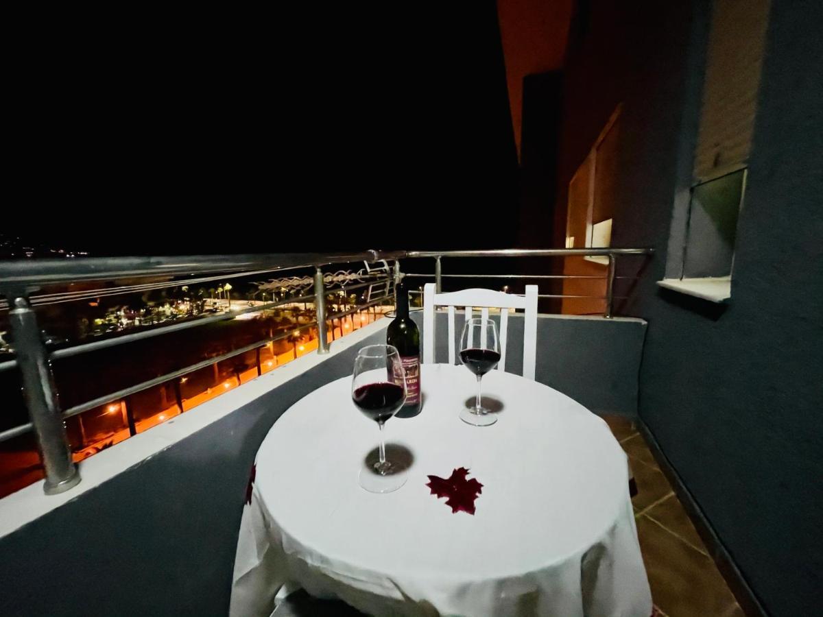 Jico Travel - Erjon Apartments Vlorë Eksteriør billede