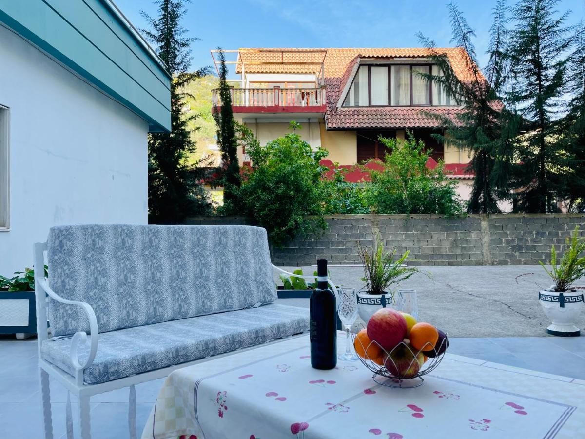 Jico Travel - Erjon Apartments Vlorë Eksteriør billede