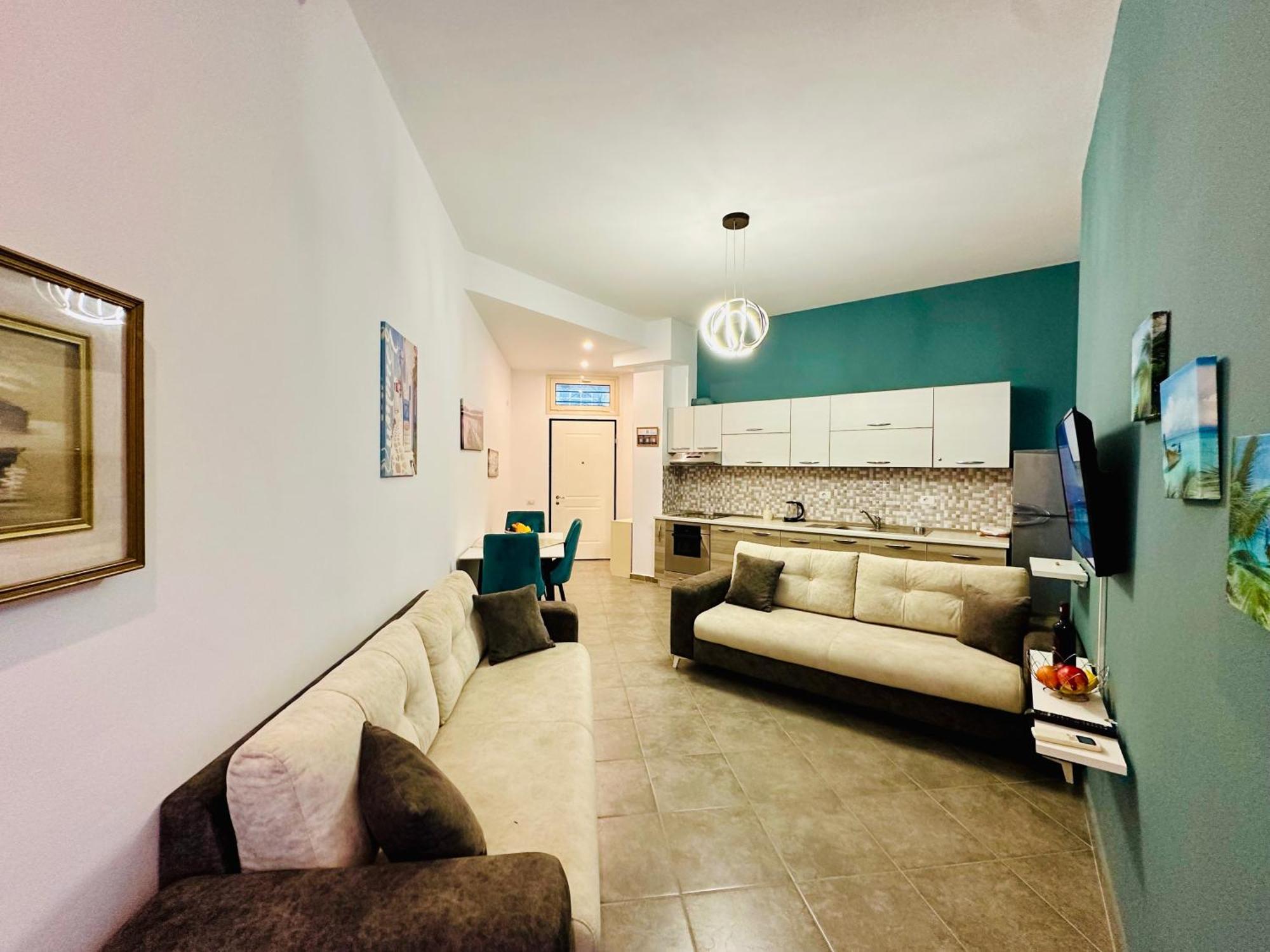 Jico Travel - Erjon Apartments Vlorë Eksteriør billede