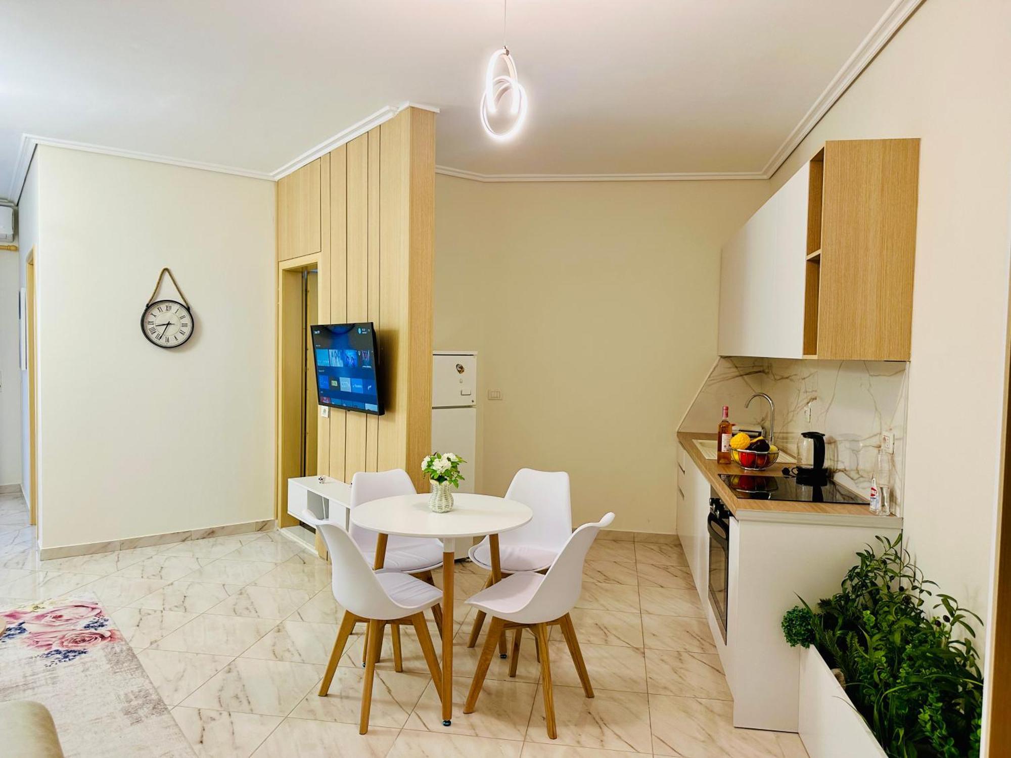 Jico Travel - Erjon Apartments Vlorë Værelse billede
