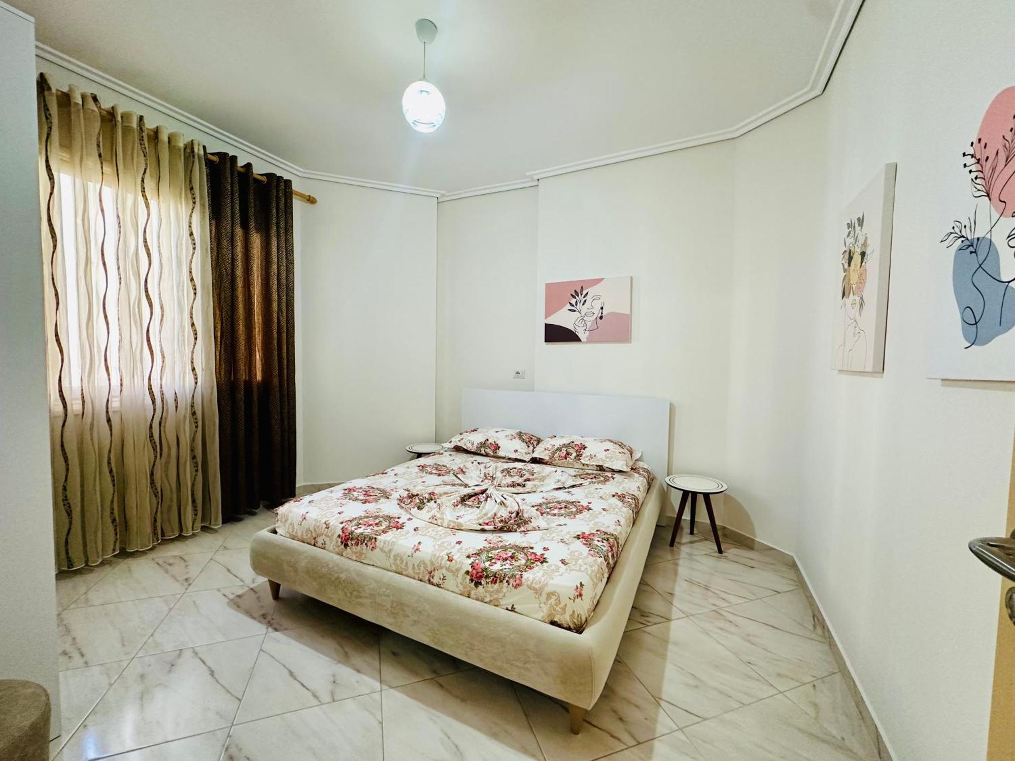 Jico Travel - Erjon Apartments Vlorë Værelse billede